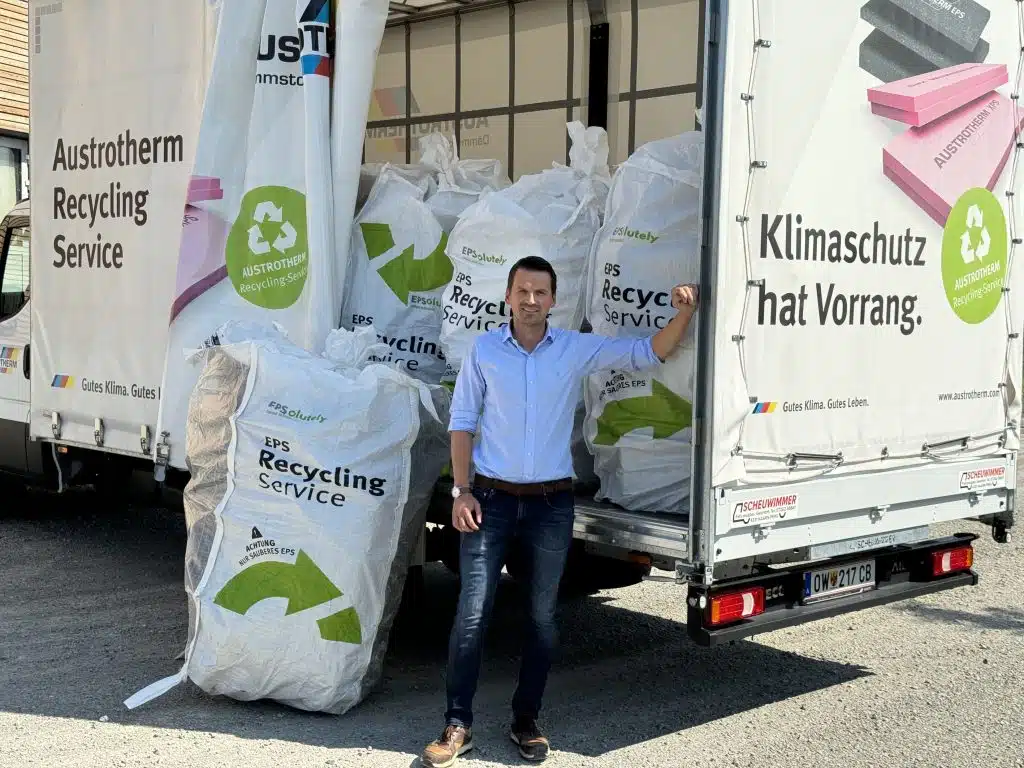 Recyclingengagement im Bereich
Nachhaltigkeit. Für Heimo Pascher,
Geschäftsführung Austrotherm
Gruppe, zählen
Umweltschutzlösungen mehr als
leere Worte zur Nachhaltigkeit. Fotocredit: Austrotherm, honorarfrei